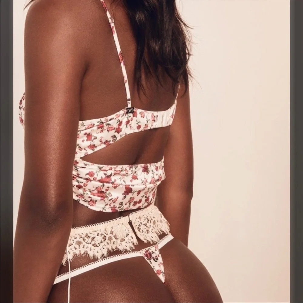 For Love & Lemons Melrose Floral Lace Trim Cut-Out Back White & Red Bustier Top
